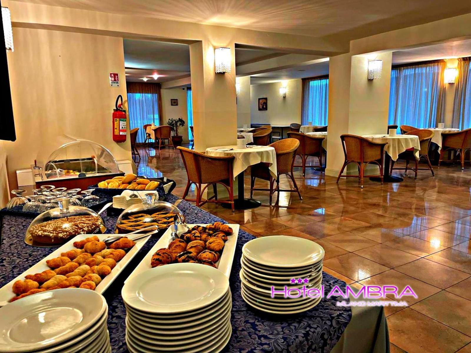 Hotel Ambra Milano Marittima Eksteriør billede