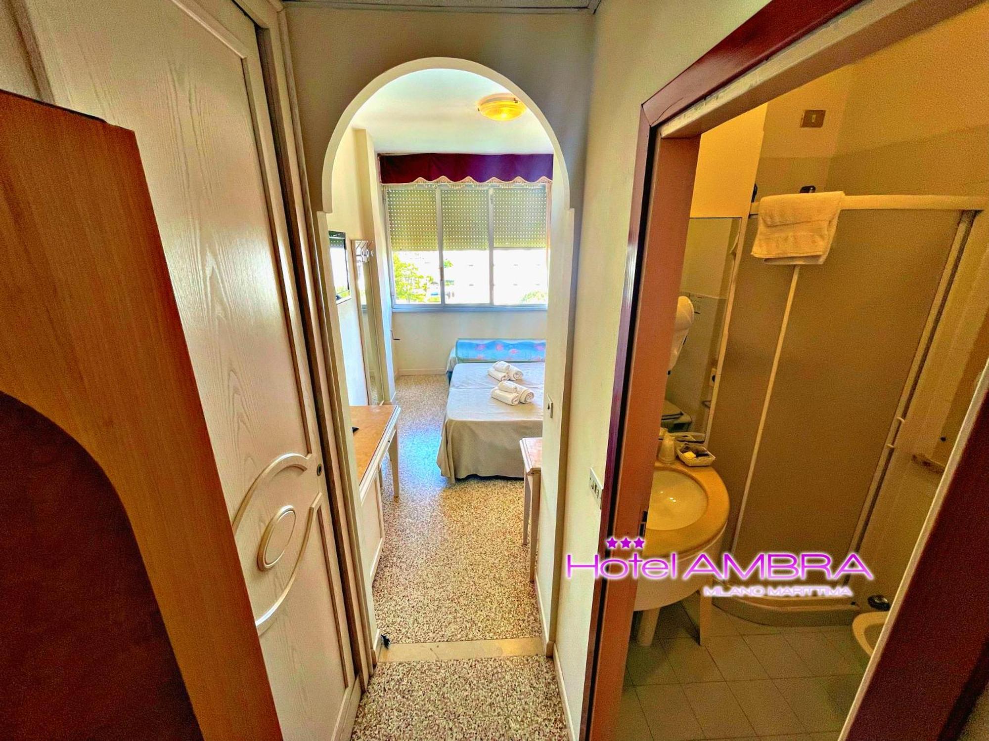 Hotel Ambra Milano Marittima Eksteriør billede