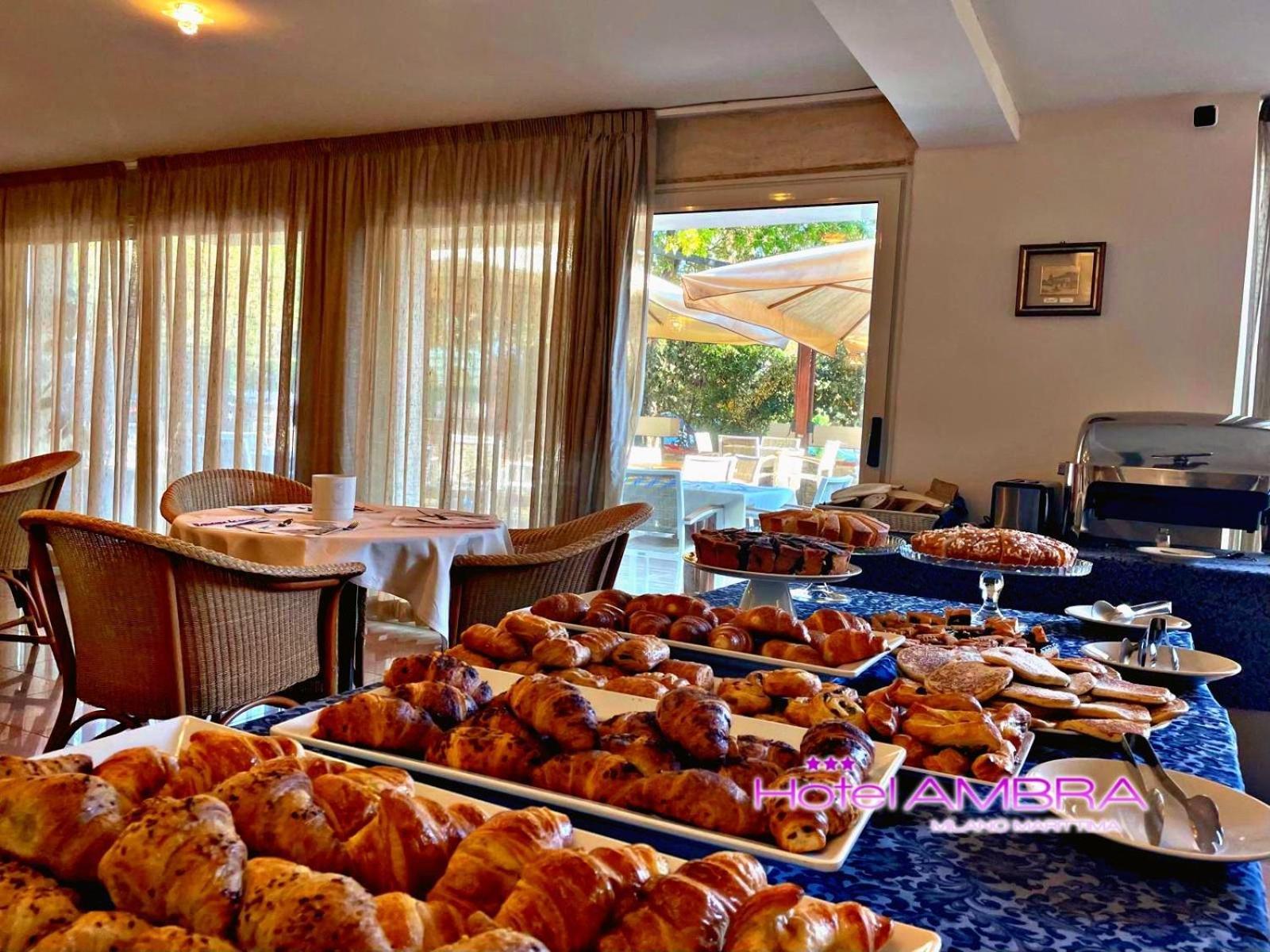 Hotel Ambra Milano Marittima Eksteriør billede